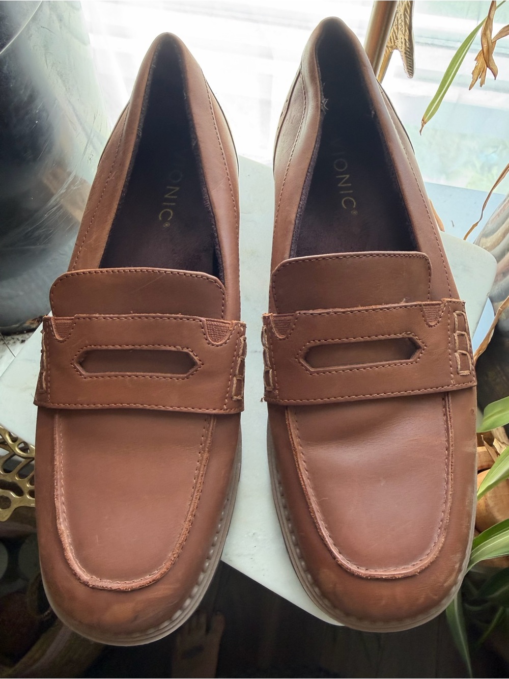 Vionic Fillmore Leather Chunky Lug Sole Penny Loafers Saddle Brown 8.5